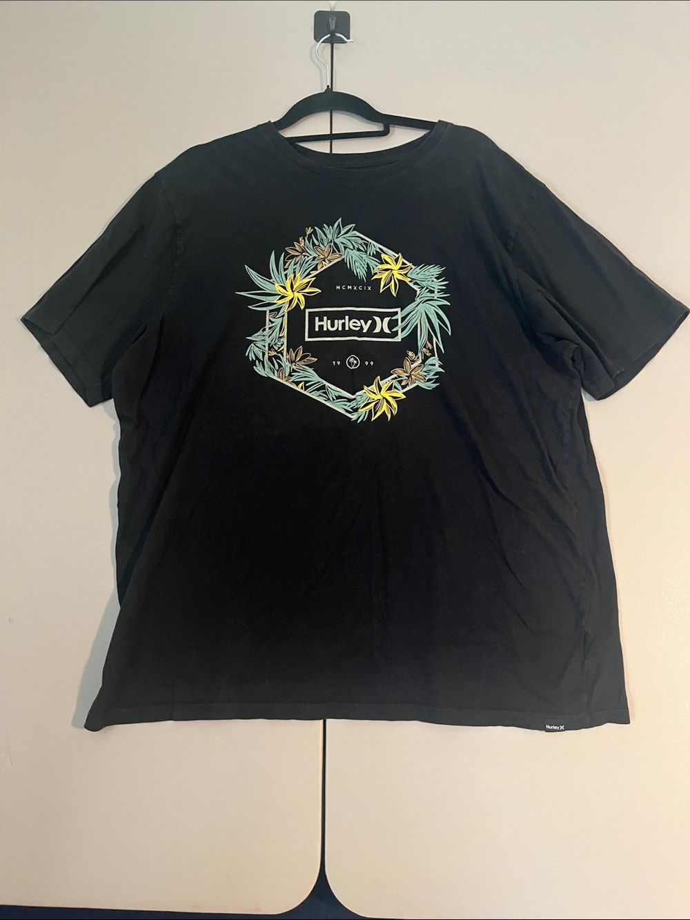Hurley Black Short-Sleeve Tee with Yellow and Green Floral Wreath